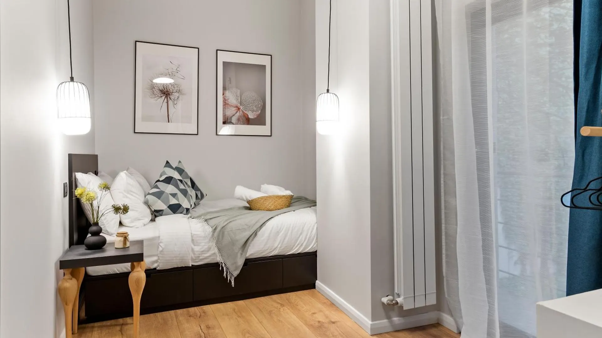 Apartment Tova Pearl - Cozy, Modern 2Br Apt, Dt, Ultracentral, Chabad Across Street, 20 Min Walk To Old Town Bucharest